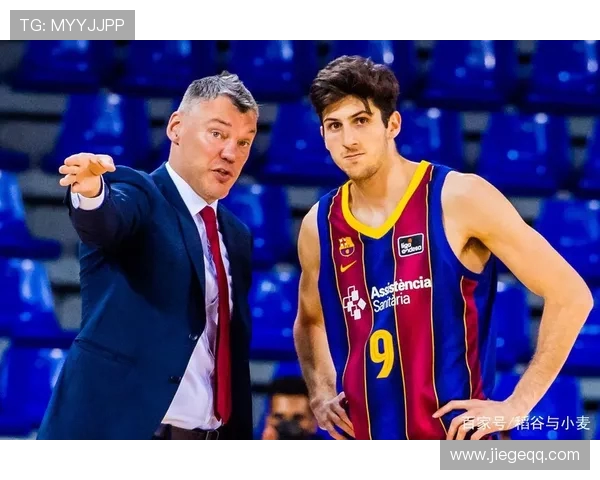 莫布利穿圣诞配色AE2复出替补14分9板3助攻闪耀赛场 莫布利穿圣诞配色AE2复出替补14分9板3助攻闪耀赛场